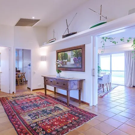 With Sea View And Pool Apartment