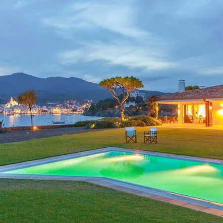 With Sea View And Pool Apartment *