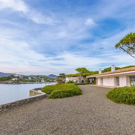 With Sea View And Pool Apartment